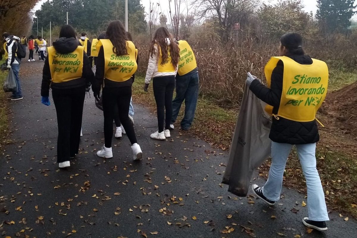 volontari raccolta rifiuti legambiente seregno